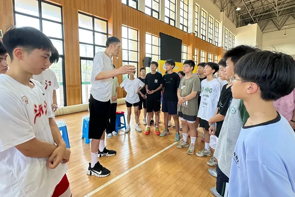 制定篮球交流计划以促进个人技能发展的方法_1